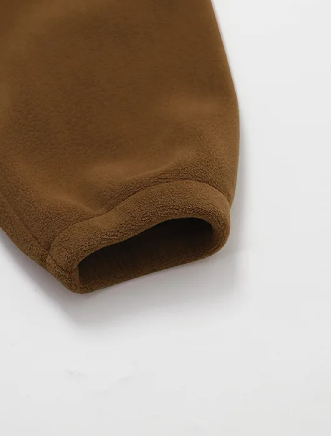 Jaqueta Fleecea Marrom com Zíper Frontal – Estilo Casual Esportivo